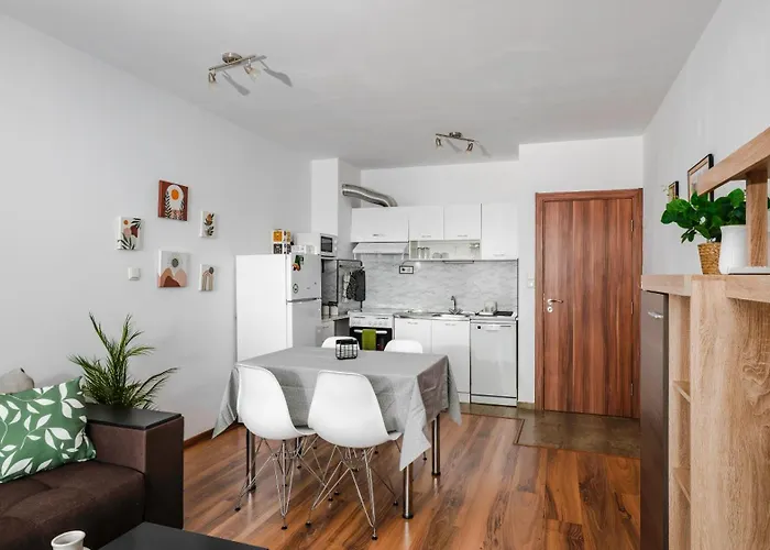 Terra Vibes - 1bd With Balcony By Flat Mаnager ソフィア