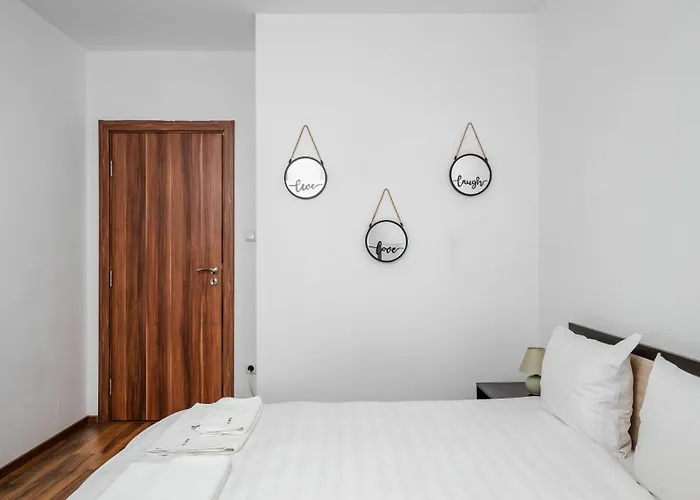 アパート Terra Vibes - 1bd With Balcony By Flat Mаnager ソフィア