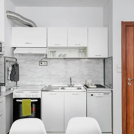 Terra Vibes 1bd With Fast Wi-fi & Balcony By Flat Mаnager