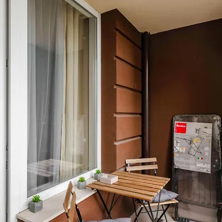 Terra Vibes 1bd With Fast Wi-fi & Balcony By Flat Mаnager Sofya